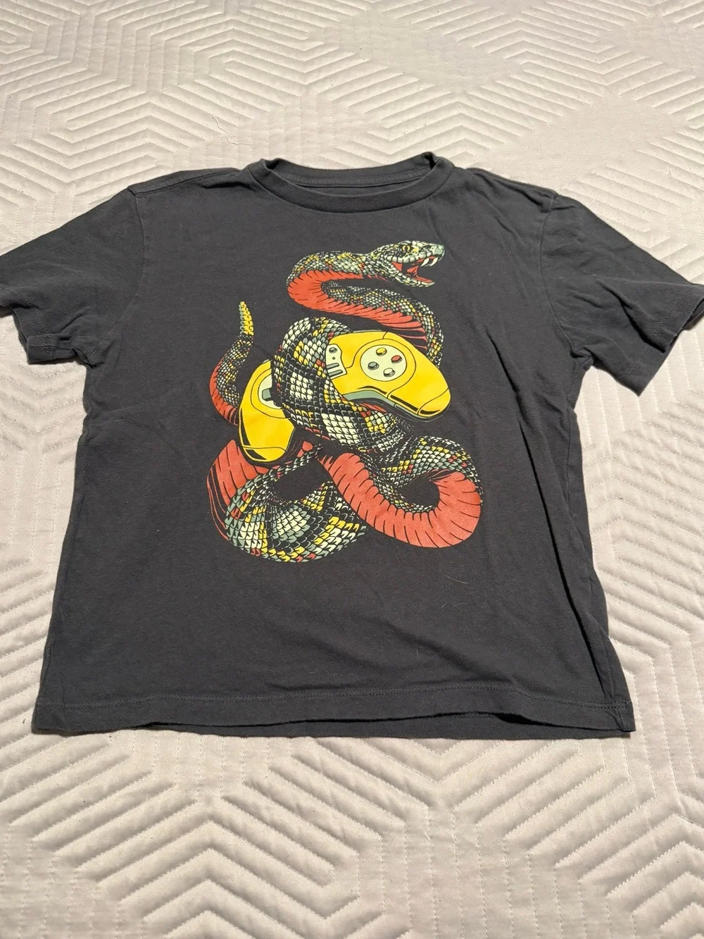 Three Old Navy Graphic Tshirts Boys Size Medium